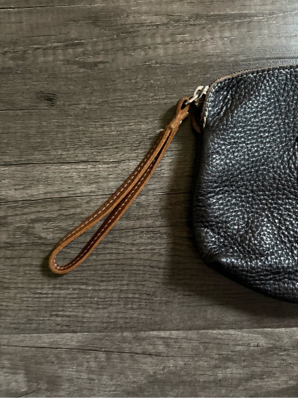 Vintage Roots Dark Brown Pebbled Leather Wristlet with Tan Strap - Picture 2 of 10